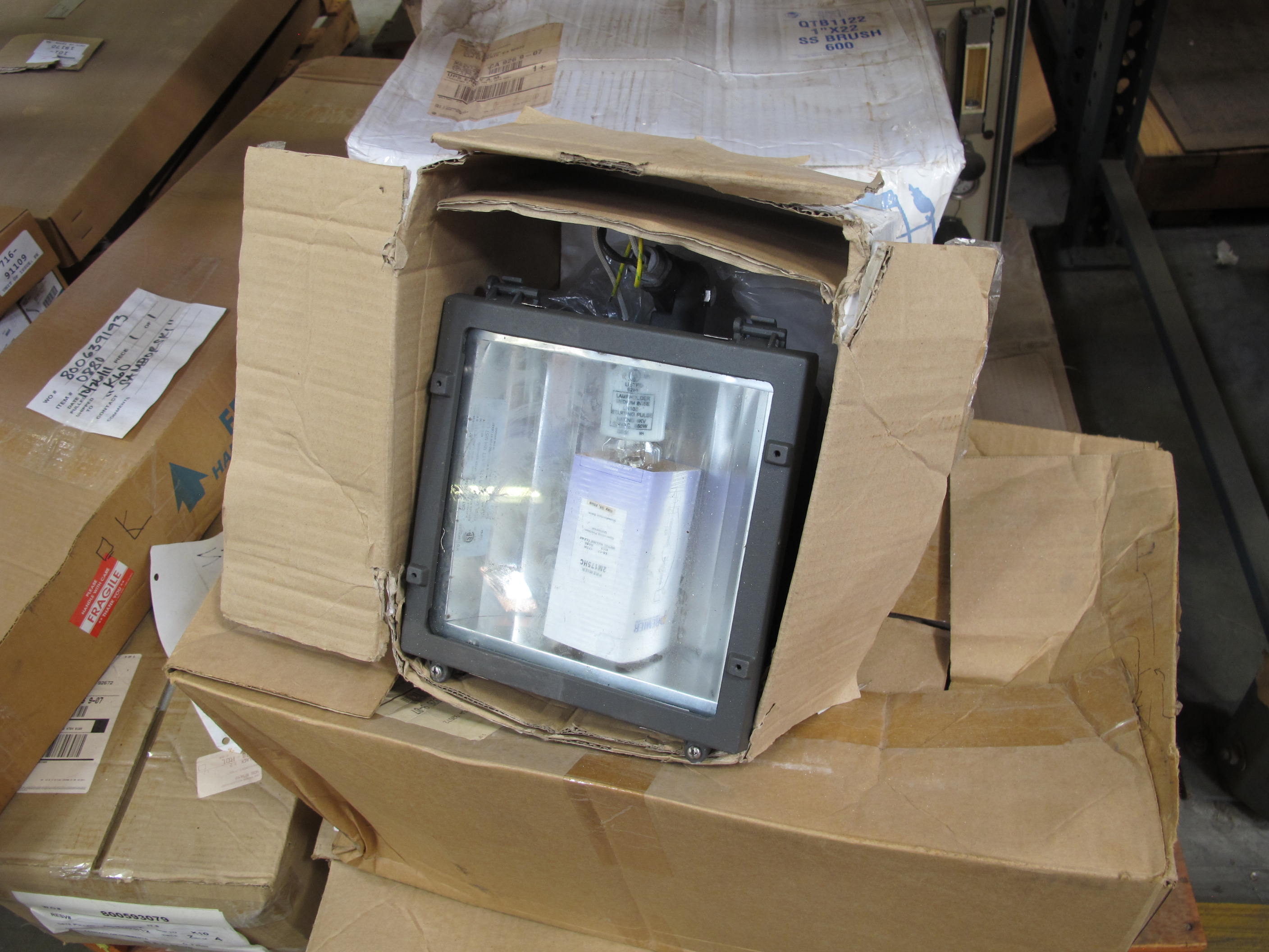 LOT TO INCLUDE: MISC. PHILIPS FLUORESCENT LIGHTING FIXTURES, BULBS, 1 GALLON PAINT LIDS, PANDUIT ZIP-TIES, SS BRUSHES, NWT CORROSION SAMPLER. LOADING & HANDLING FEE $15-4226